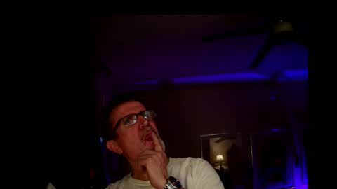 Snapshot of shrewtamer chatting on October 2025 02:34:01 AM shrewtamer online show from October 2025 02:34:01 AM