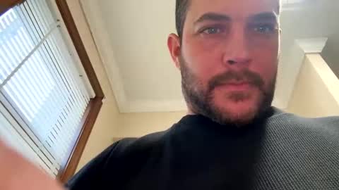 Snapshot of shubby420 chatting on February 2025 01:41:01 PM YeahBoi420 online show from February 2025 01:41:01 PM