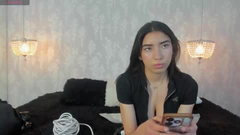 ZUMY ANGELS online show from October 2025 04:35:02 AM