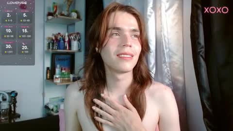Snapshot of shun_sun chatting on February 2025 10:36:01 PM Shun White online show from February 2025 10:36:01 PM