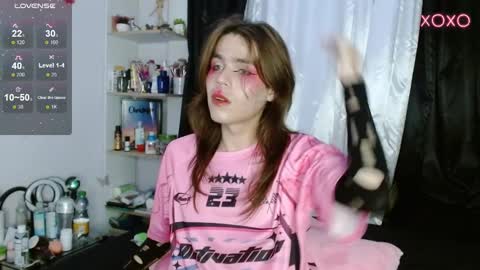 Snapshot of shun_sun chatting on February 2025 02:18:01 AM Shun White online show from February 2025 02:18:01 AM