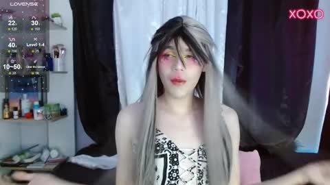 Snapshot of shun_sun chatting on February 2025 07:21:01 PM Shun White online show from February 2025 07:21:01 PM
