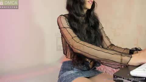 Snapshot of shy_angel_30 chatting on November 2025 04:17:02 PM Angel online show from November 2025 04:17:02 PM