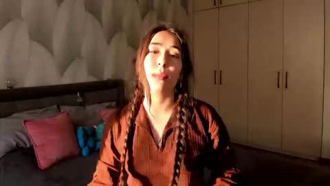 Mika online show from October 2025 02:01:02 AM