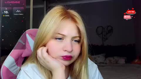 Molly online show from February 2025 12:05:01 AM