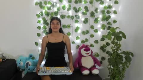 Canela online show from May 2026 01:51:02 PM