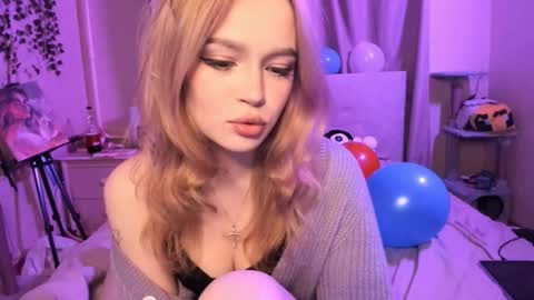 Snapshot of shy_meowmegan chatting on February 2026 10:50:02 PM Megan 3 online show from February 2026 10:50:02 PM