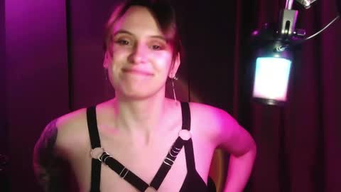shy_miracle online show from May 2026 01:41:01 PM