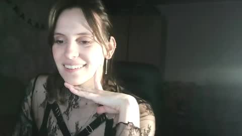 shy_miracle online show from May 2026 06:02:02 PM