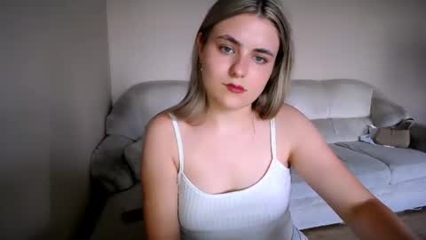 shy_sabrina_ online show from June 2026 01:15:01 PM