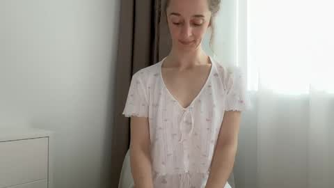 shy_schoolgirl_ online show from May 2026 08:08:01 AM