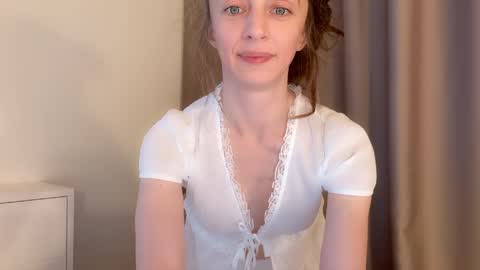 shy_schoolgirl_ online show from May 2026 06:36:02 PM