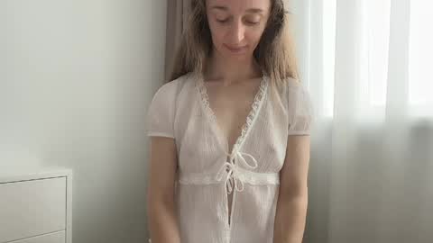 shy_schoolgirl_ online show from May 2026 08:20:01 AM
