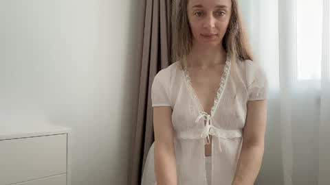shy_schoolgirl_ online show from May 2026 12:35:01 PM