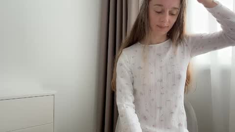 shy_schoolgirl_ online show from May 2026 09:28:02 AM