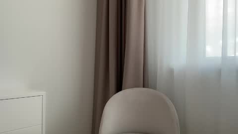 shy_schoolgirl_ online show from June 2026 04:55:01 PM
