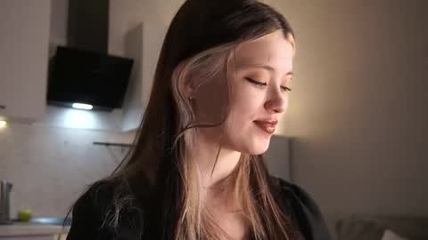 Snapshot of shyakemi chatting on May 2026 05:09:02 PM Akemi online show from May 2026 05:09:02 PM