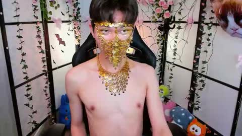 Snapshot of shyazianboy chatting on October 2025 12:50:01 PM Yugo online show from October 2025 12:50:01 PM