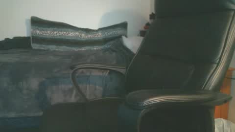 Snapshot of shyboyhugecum2020 chatting on March 2026 03:33:01 AM shyboyhugecum2020 online show from March 2026 03:33:01 AM