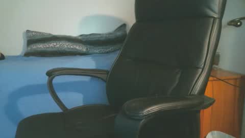 Snapshot of shyboyhugecum2020 chatting on April 2026 03:15:01 AM shyboyhugecum2020 online show from April 2026 03:15:01 AM