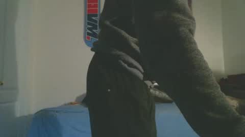 Snapshot of shyboyhugecum2020 chatting on April 2026 03:22:01 AM shyboyhugecum2020 online show from April 2026 03:22:01 AM