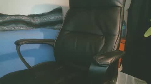 Snapshot of shyboyhugecum2020 chatting on April 2026 03:12:01 AM shyboyhugecum2020 online show from April 2026 03:12:01 AM