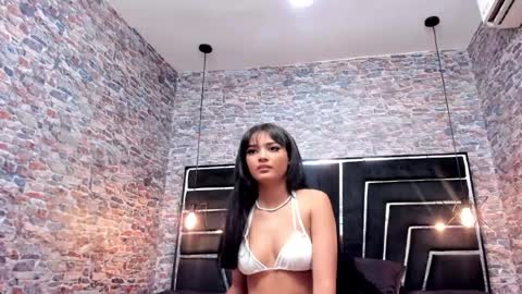 ELENA  online show from May 2026 07:34:02 PM