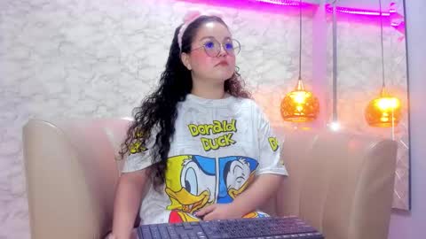 Snapshot of shylysweet chatting on September 2025 05:23:02 AM Shyly online show from September 2025 05:23:02 AM