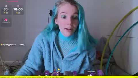 Hippie online show from June 2026 03:55:02 PM
