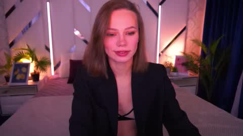 Snapshot of shyysiren chatting on December 2025 08:53:01 AM shyysiren online show from December 2025 08:53:01 AM