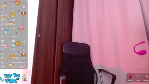 Snapshot of sia_ellis chatting on December 2024 05:03:01 AM Salome Next streaming 11102024 online show from December 2024 05:03:01 AM