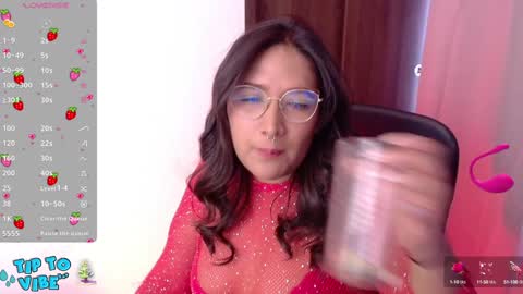 Snapshot of sia_ellis chatting on December 2024 04:57:01 PM Salome Next streaming 11102024 online show from December 2024 04:57:01 PM