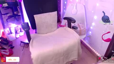 Snapshot of sia_ellis chatting on November 2025 01:59:02 AM Salome Next streaming 11102024 online show from November 2025 01:59:02 AM