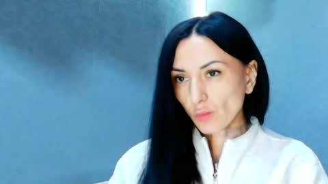 Siaconna online show from May 2026 07:38:02 AM