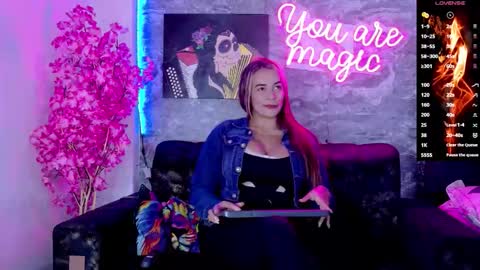 siamarlin online show from October 2025 08:53:02 PM