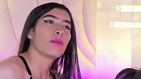 Snapshot of siara_lewis_ chatting on June 2026 11:03:01 PM Siara and Zoe tattoo online show from June 2026 11:03:01 PM