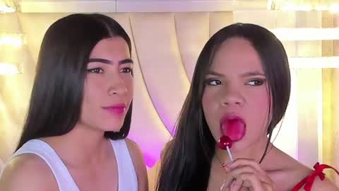 Snapshot of siara_lewis_ chatting on July 2026 11:22:01 PM Siara and Zoe tattoo online show from July 2026 11:22:01 PM