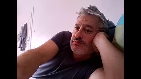 Snapshot of sibemolx chatting on October 2025 01:44:01 PM sibemolx online show from October 2025 01:44:01 PM