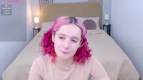 Snapshot of sidney_blair chatting on July 2026 08:51:02 AM sidney_blair online show from July 2026 08:51:02 AM