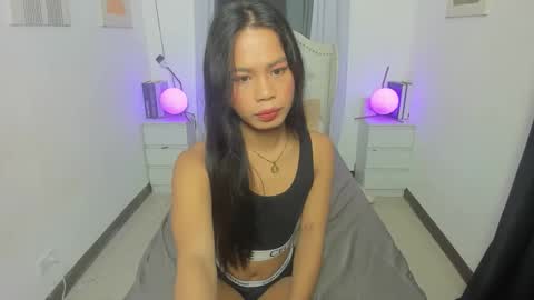 Snapshot of sienna_foxx chatting on February 2026 10:02:02 PM JiwelLyra online show from February 2026 10:02:02 PM