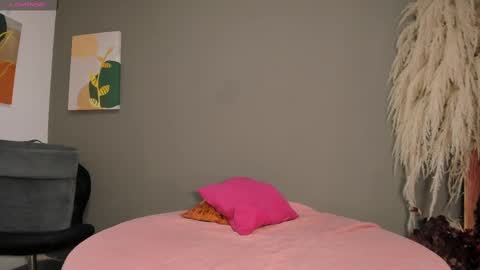 sienna_glow online show from October 2025 12:36:02 PM