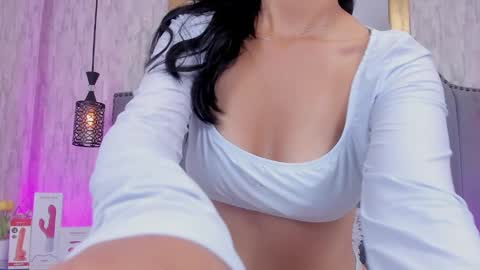 Camila Vargas online show from January 2025 06:07:01 PM