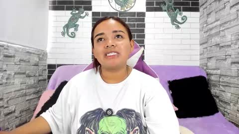 Snapshot of sienna_lux01 chatting on March 2026 03:51:01 PM sienna_lux01 online show from March 2026 03:51:01 PM