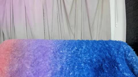 sienna_lux01 online show from April 2026 03:22:01 AM