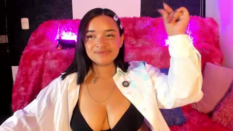 sienna_lux01 online show from May 2026 03:04:02 AM