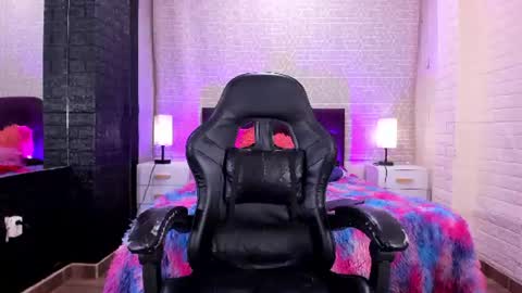 sienna_lux01 online show from July 2026 06:47:02 AM