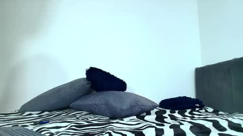 Sienna Morales online show from April 2026 01:31:02 PM
