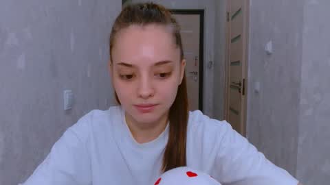Snapshot of siennamia chatting on May 2026 06:38:02 PM Sienna Mia online show from May 2026 06:38:02 PM