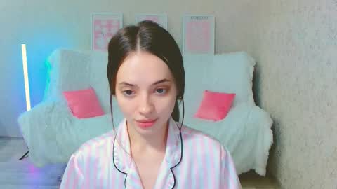 Snapshot of siennamia chatting on June 2026 04:24:02 PM Sienna Mia online show from June 2026 04:24:02 PM