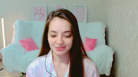 Snapshot of siennamia chatting on June 2026 04:44:01 PM Sienna Mia online show from June 2026 04:44:01 PM